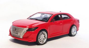 اسباب بازی تویوتا چراغدار (TOYOTA CROWN BY KINGSTOY) قرمز